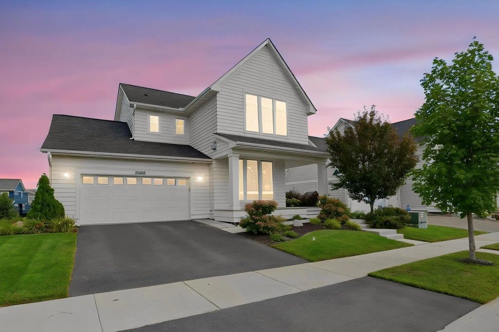 16229 Duskwood Trail, Lakeville