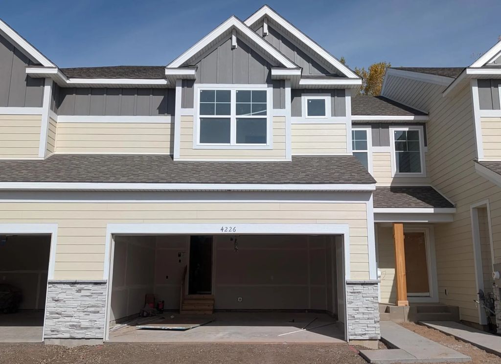 4226 Hayward Avenue N, Oakdale