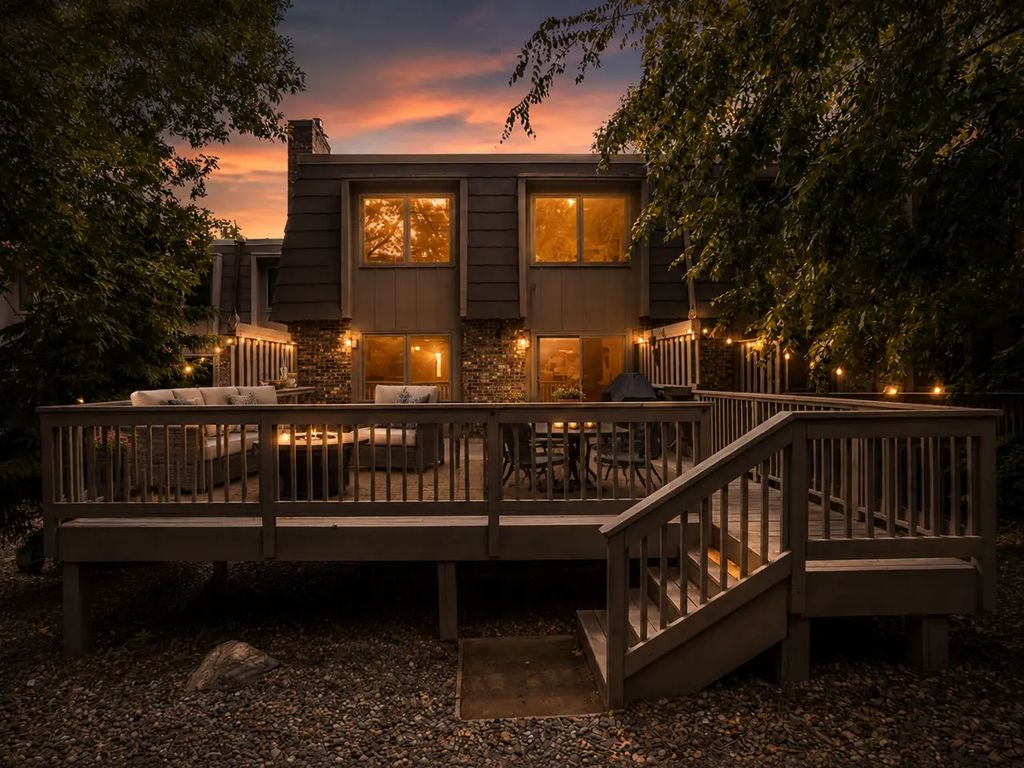 10250 Berkshire Road, Bloomington