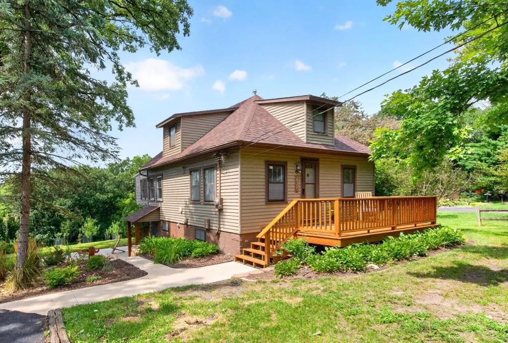2505 E River Road Ne, Rochester
