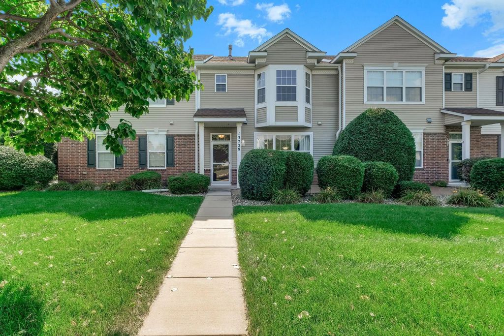 13729 Atrium Avenue 2202, Rosemount