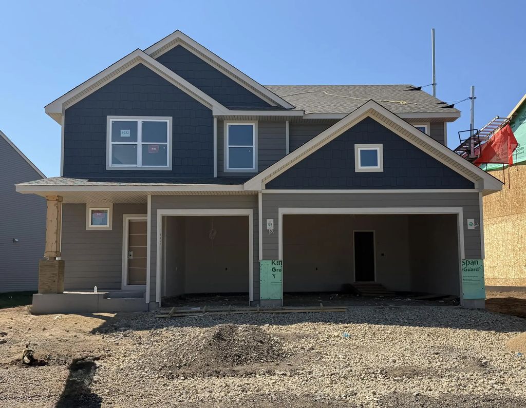 8932 Periwinkle Boulevard, Woodbury