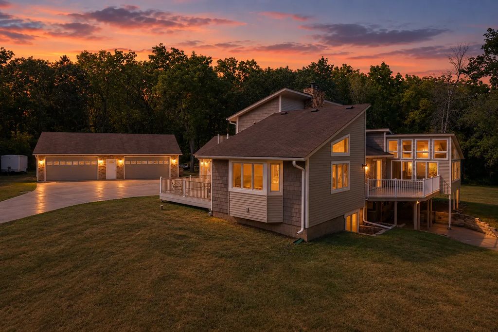 12770 Homestead Drive, Hugo