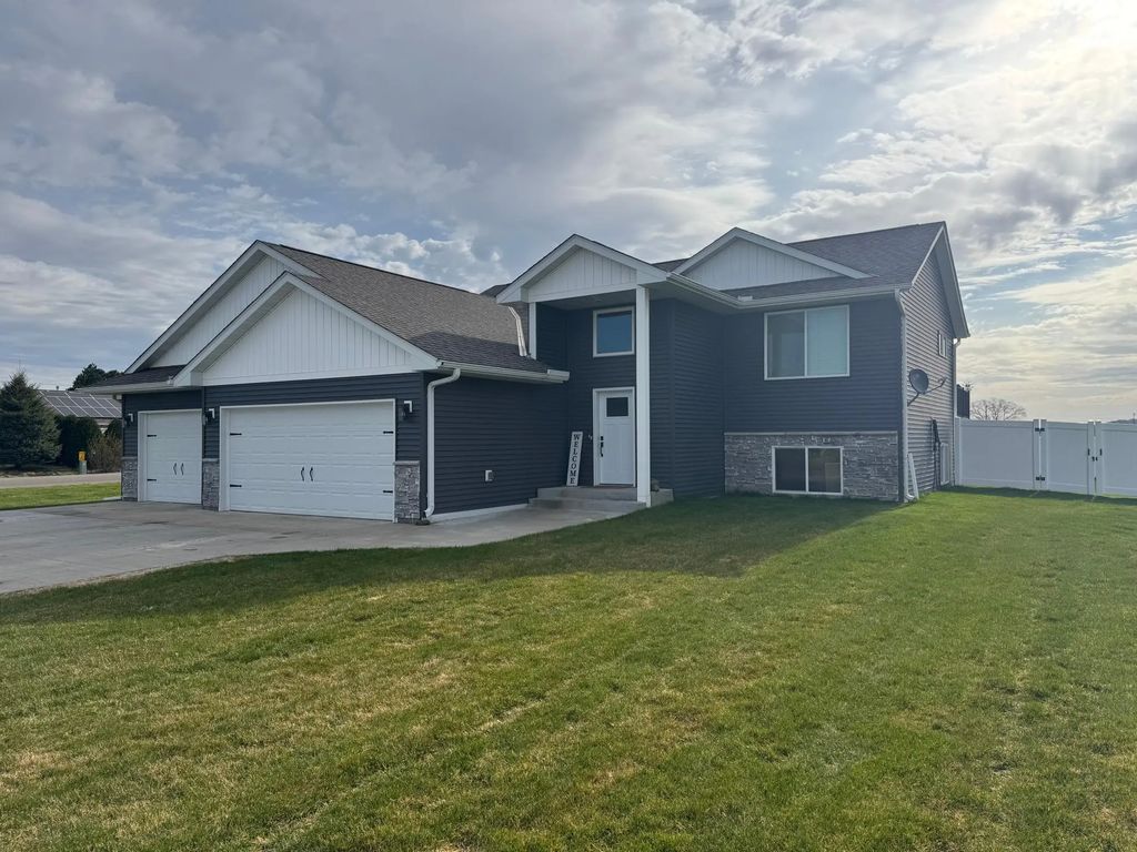 17632 Grace Lane, Little Falls