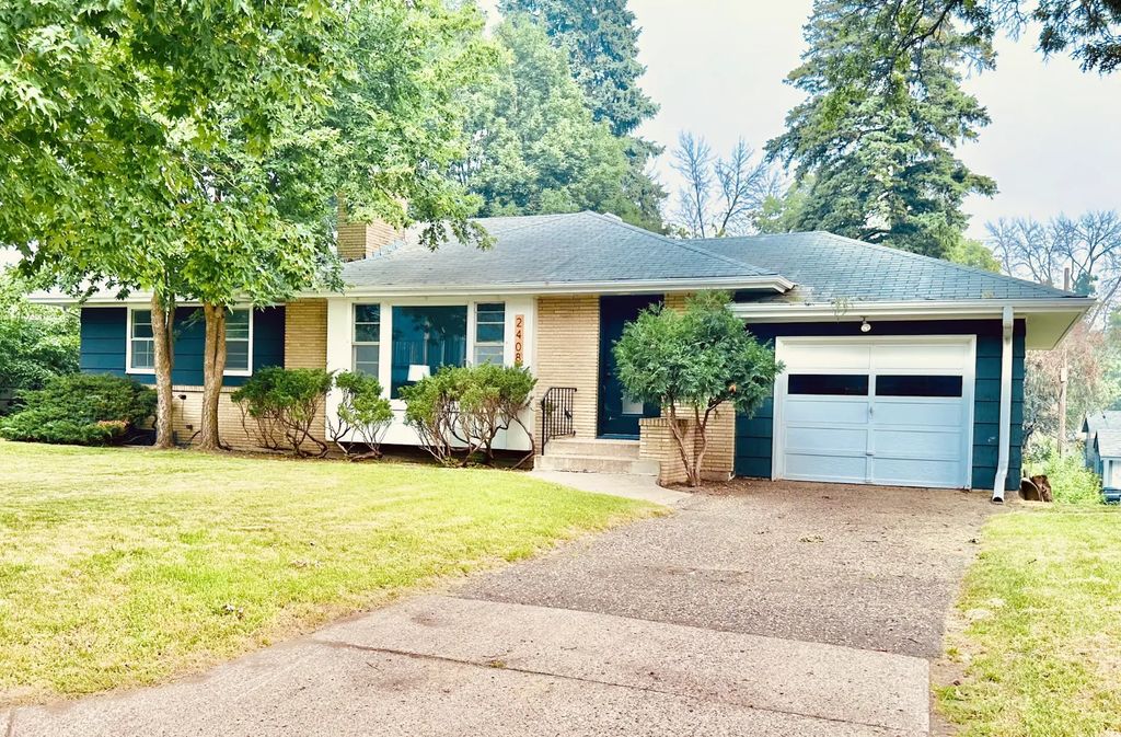 2408 W 65 1/2 Street, Richfield