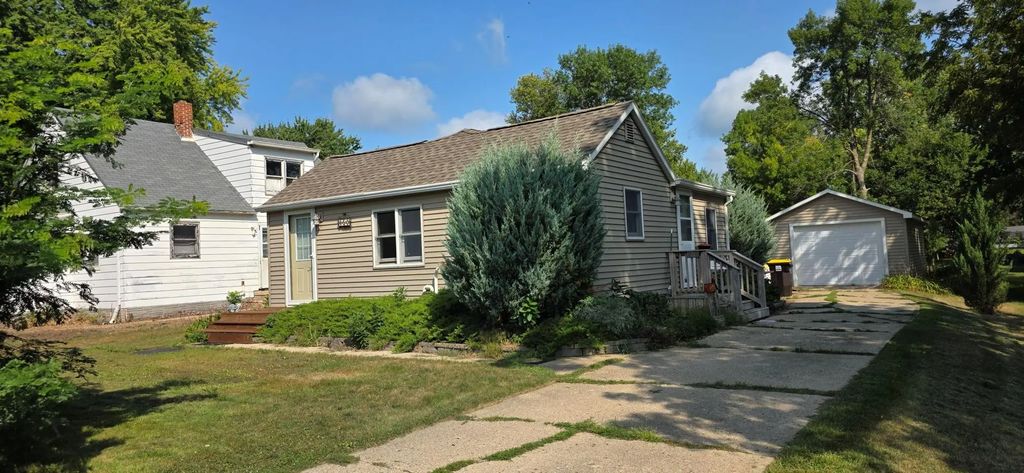 850 10th Street, Westbrook
