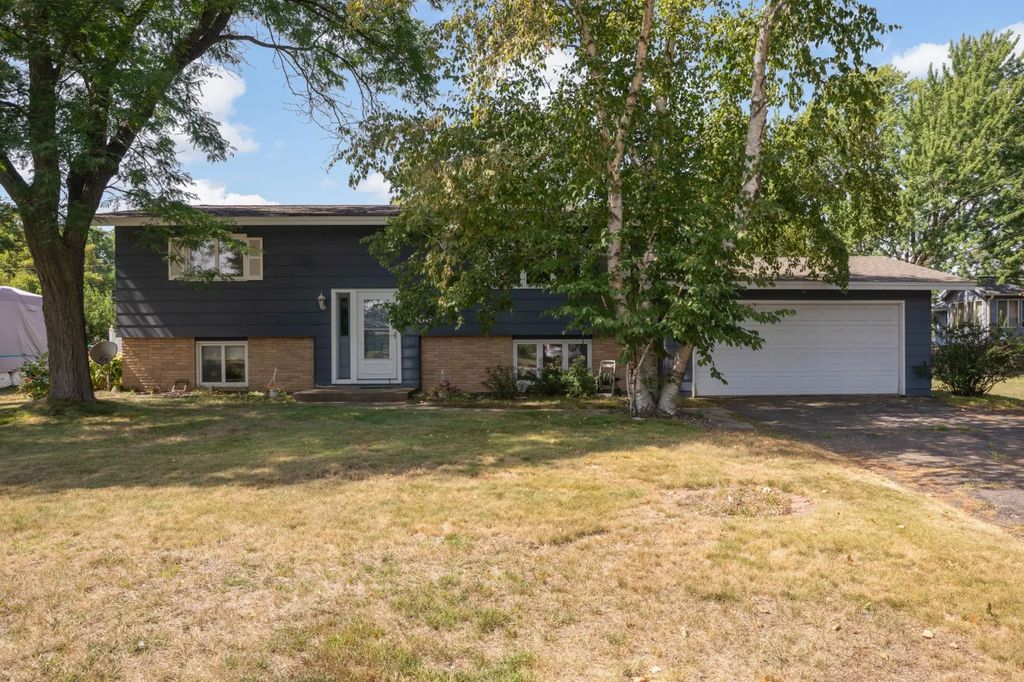 8033 Douglas Drive N, Brooklyn Park