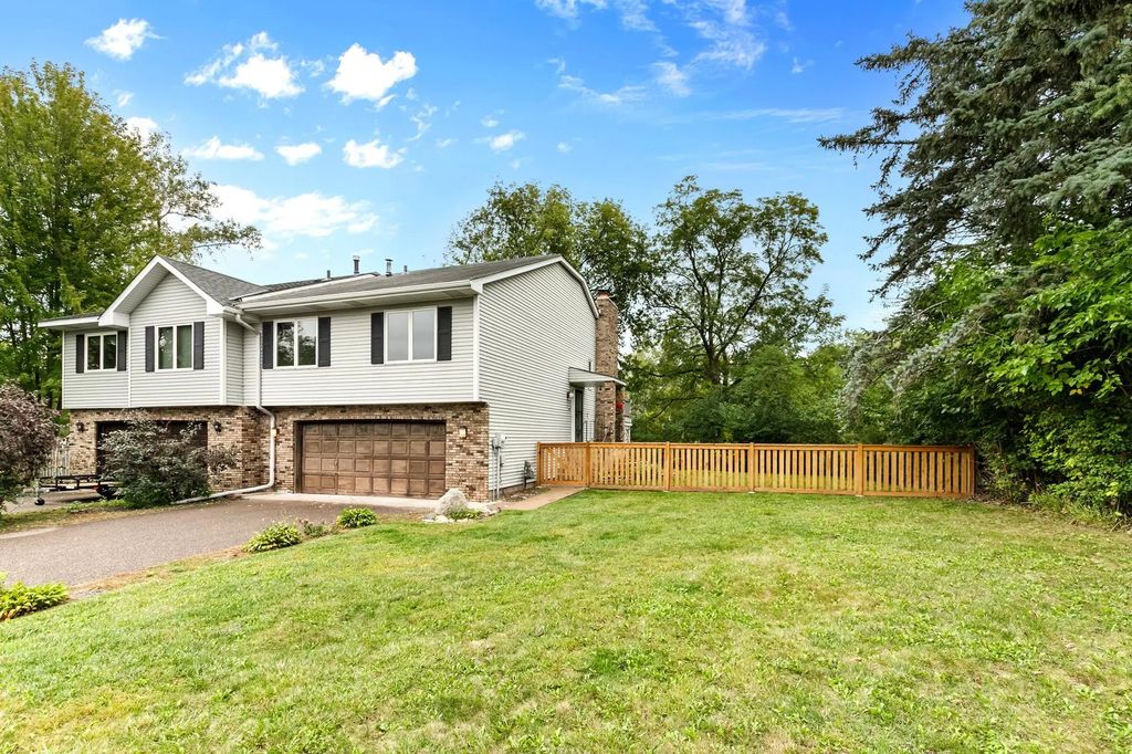212 Transit Avenue, Roseville