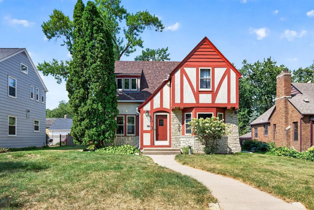 5428 10th Avenue S, Minneapolis