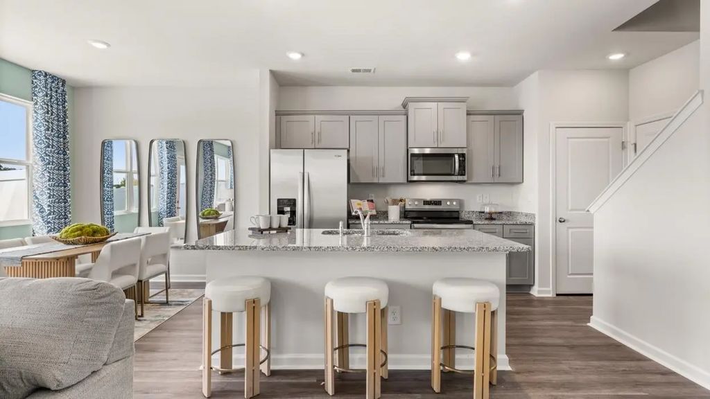 858 Stoneridge Parkway, Dundas