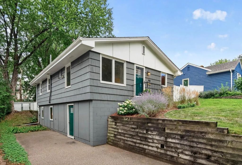 1641 Idaho Avenue S, Saint Louis Park