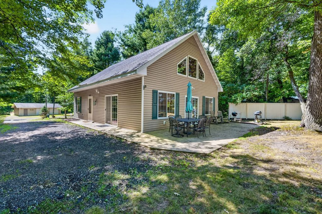 22760 S Elbow Lake Road, Siren
