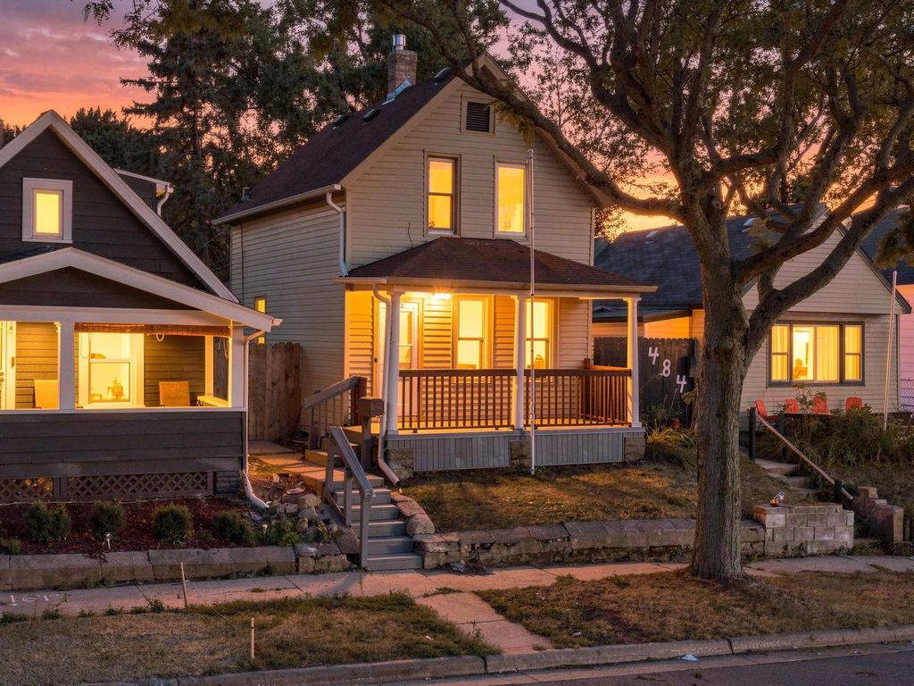 482 Lawson Avenue W, Saint Paul