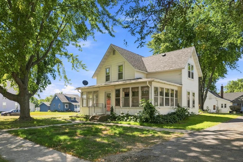 408 Central Avenue, Osakis