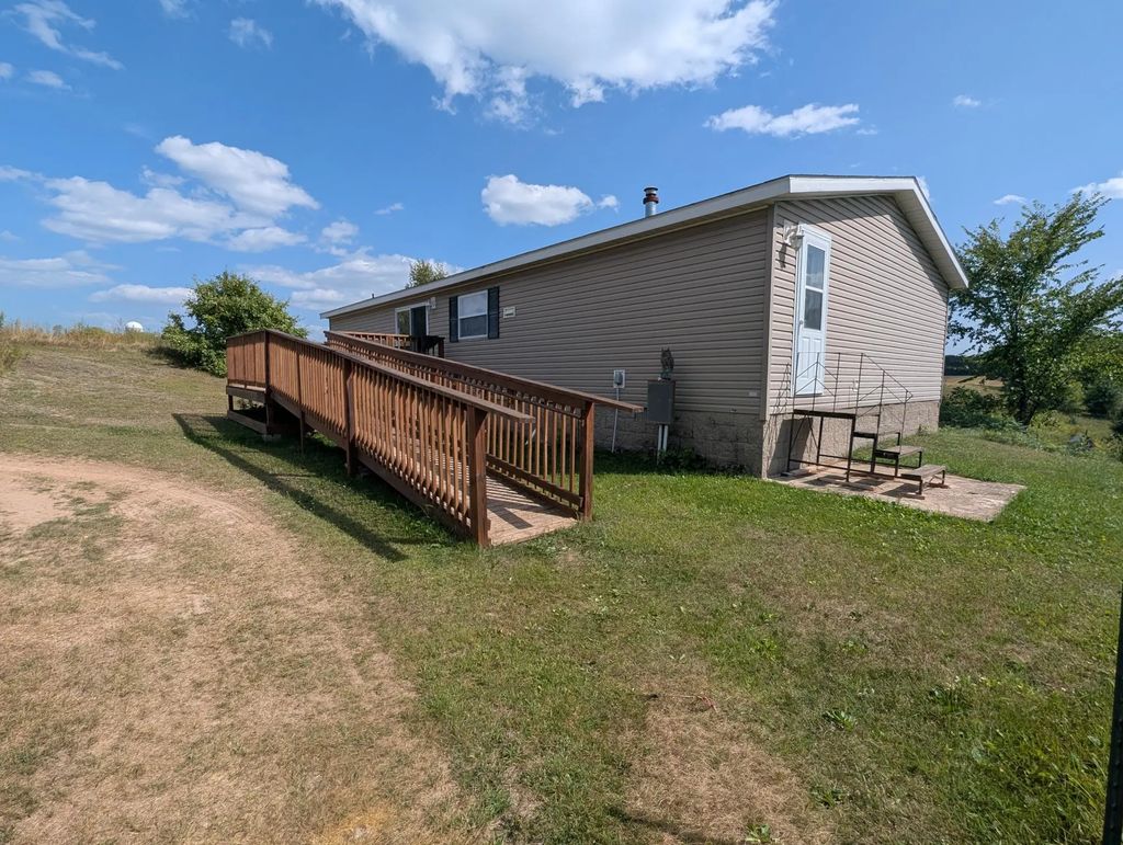 1829 Sundet Road, Mora