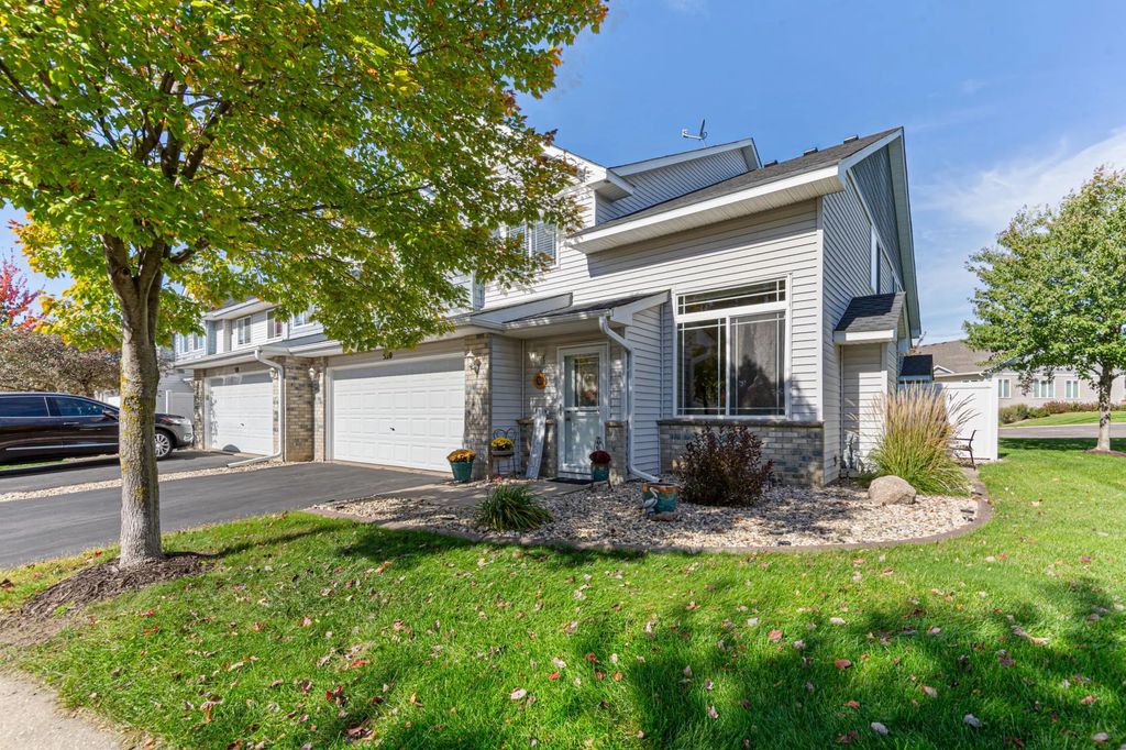 520 French Lane, Dundas
