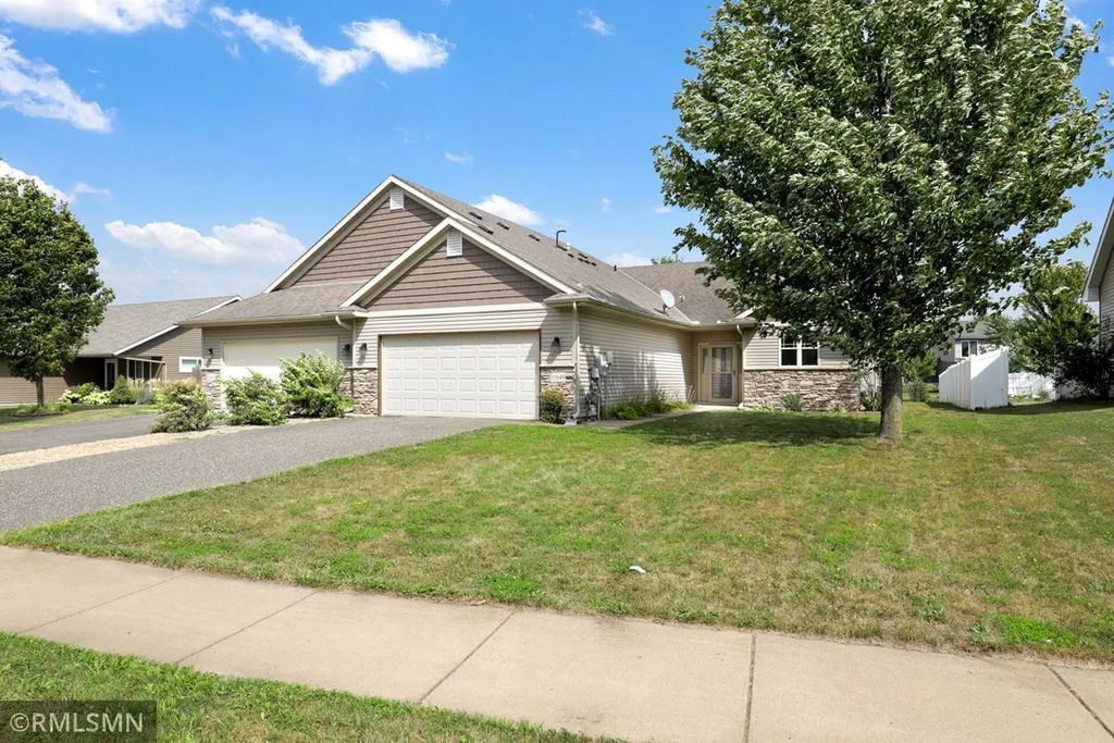 31649 Mcguire Trail, Lindstrom