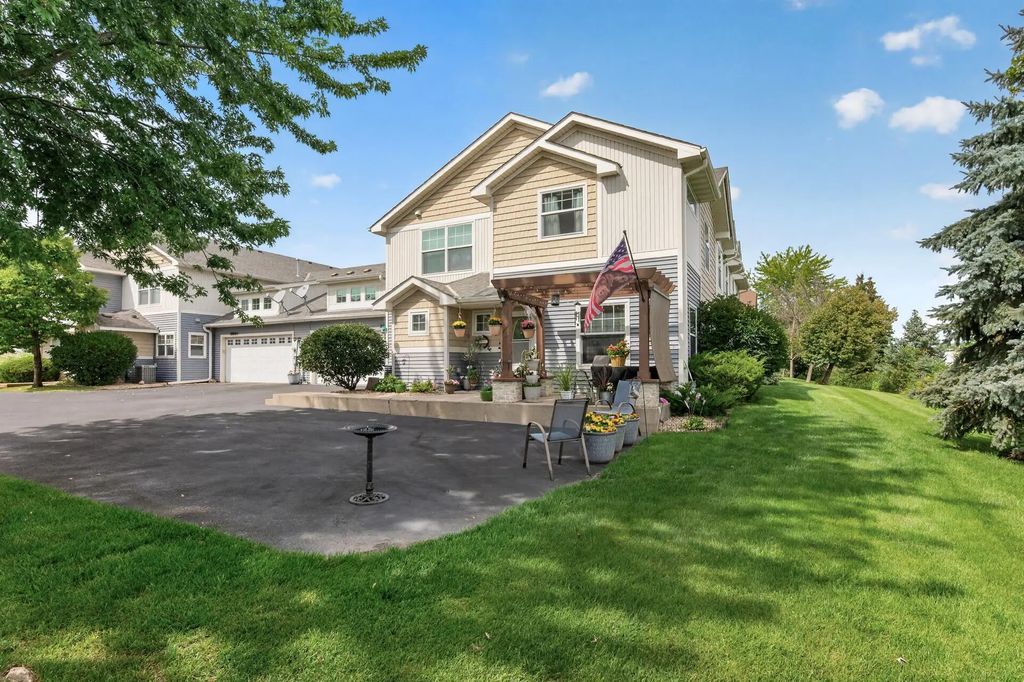 22295 Cameo Court, Forest Lake