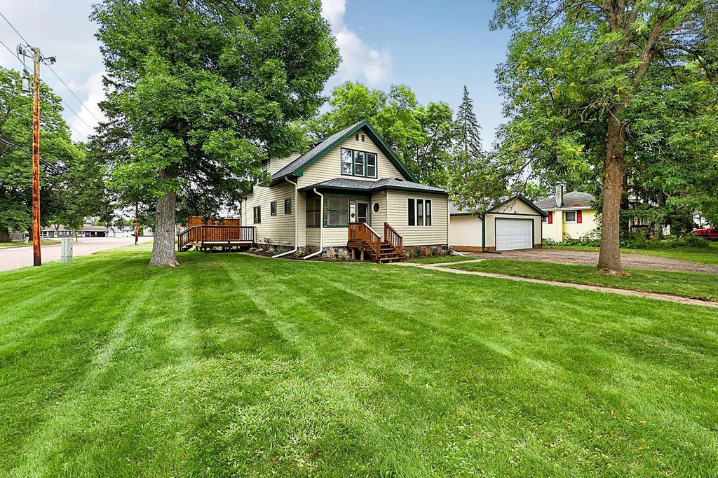 555 2nd Avenue Nw, Milaca