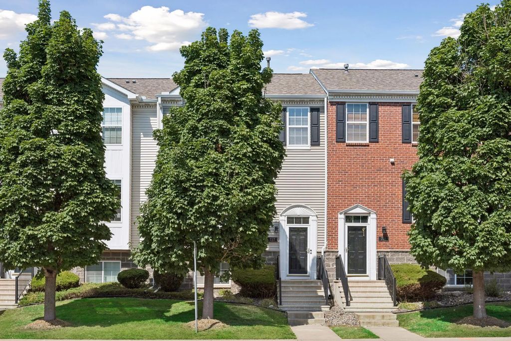 727 2nd Street Ne, Hopkins