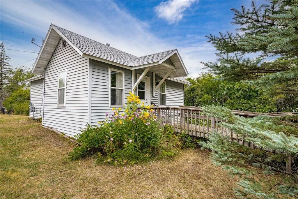 409 7th Street, Cloquet