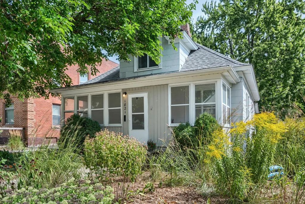 1821 Fillmore Street Ne, Minneapolis