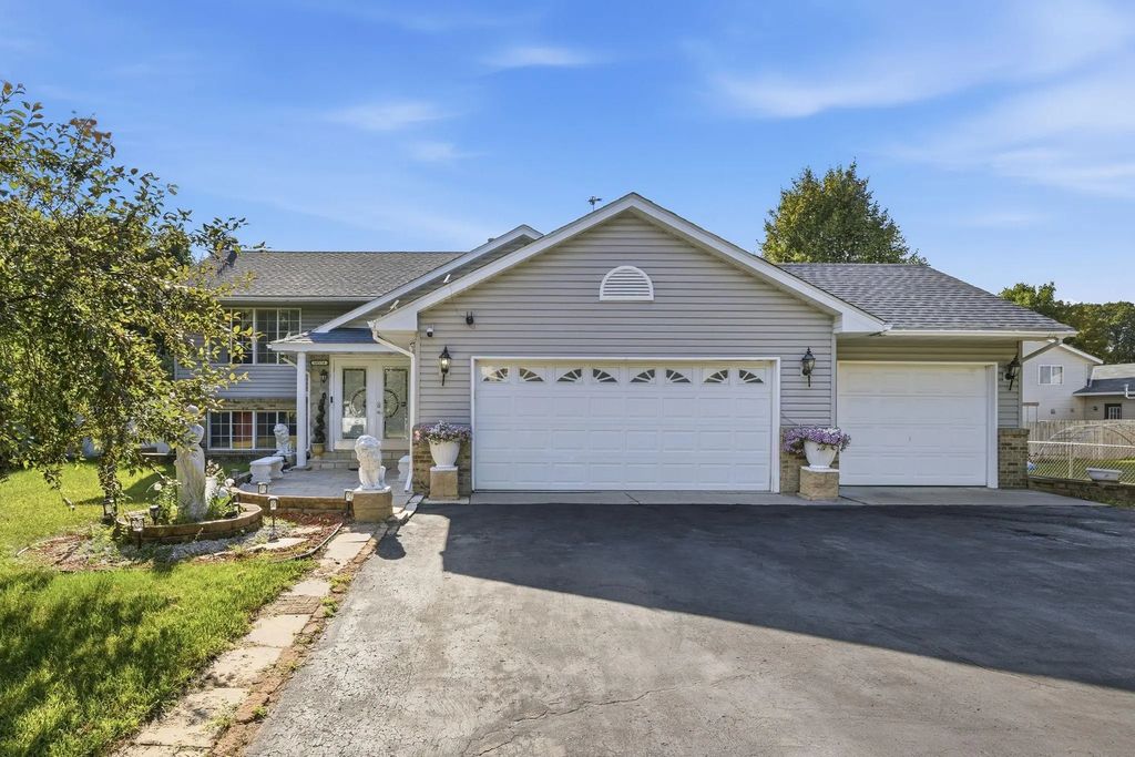 38554 8th Avenue, North Branch