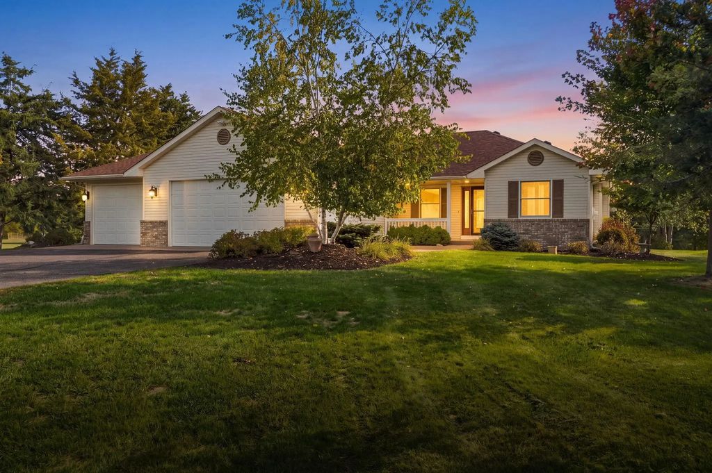 24125 Miller Avenue, Chisago City