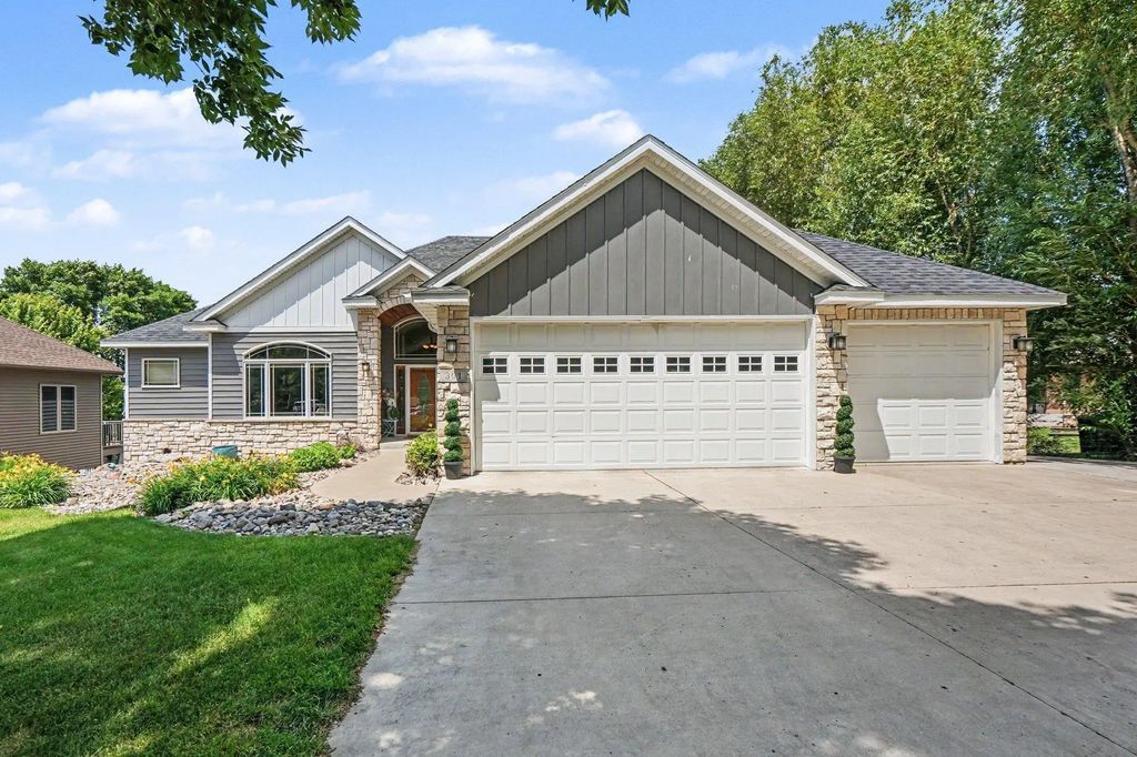 301 9th Street Se, New Prague