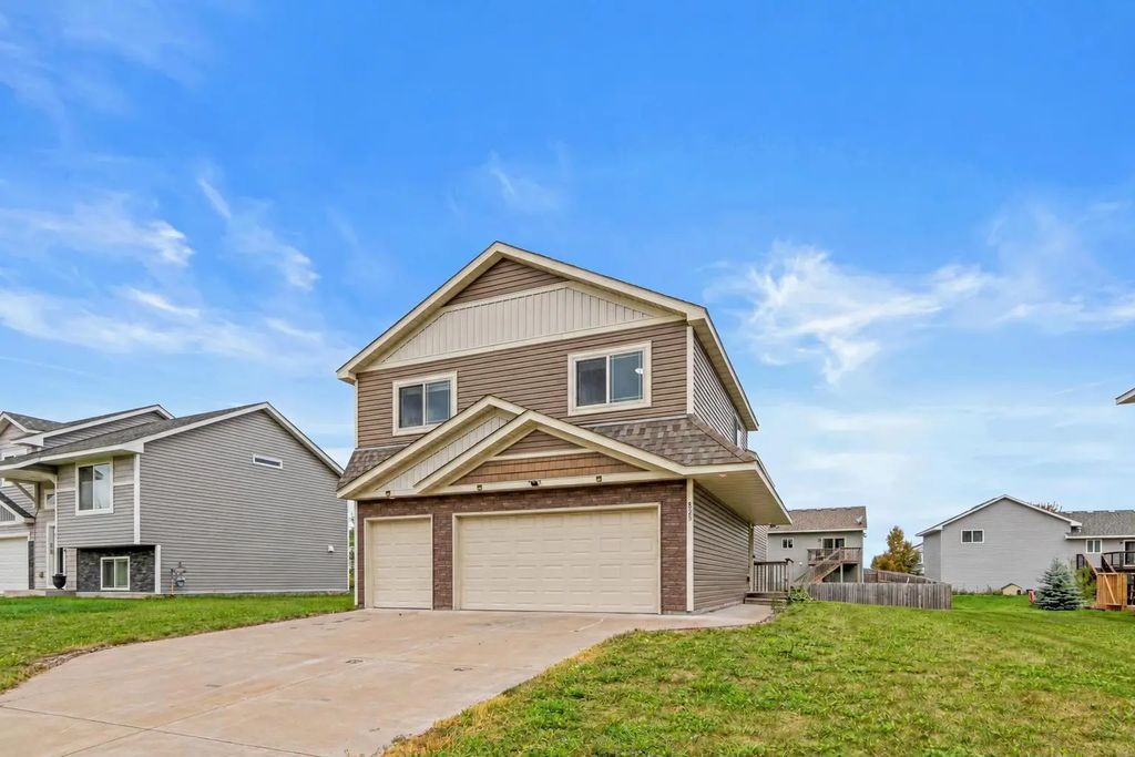825 Highview Loop Se, Pine City