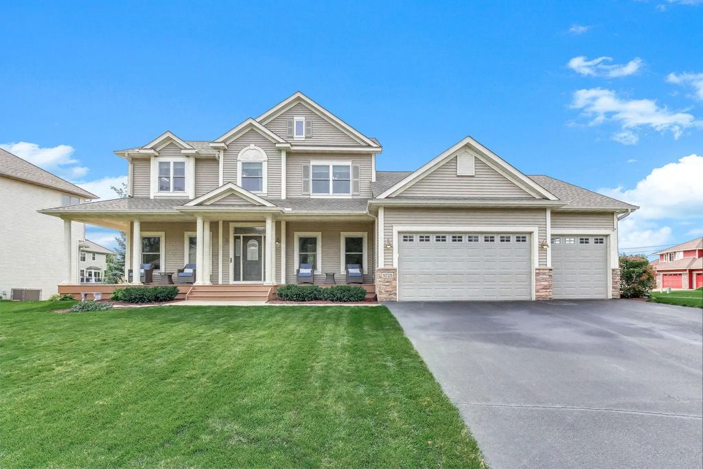 5725 103rd Avenue N, Brooklyn Park