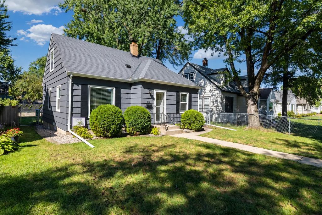 3116 Hampshire Avenue S, St Louis Park