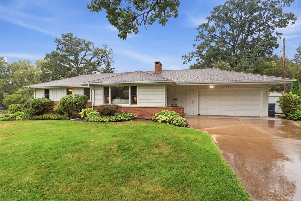 5000 Frontenac Avenue, Golden Valley