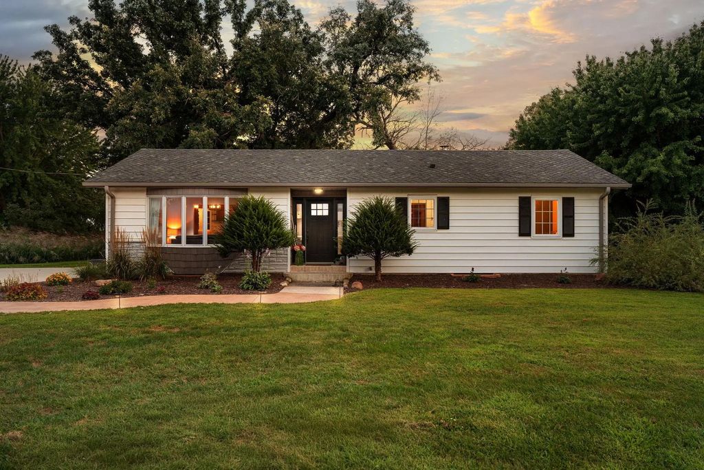 54719 270th Street, Austin