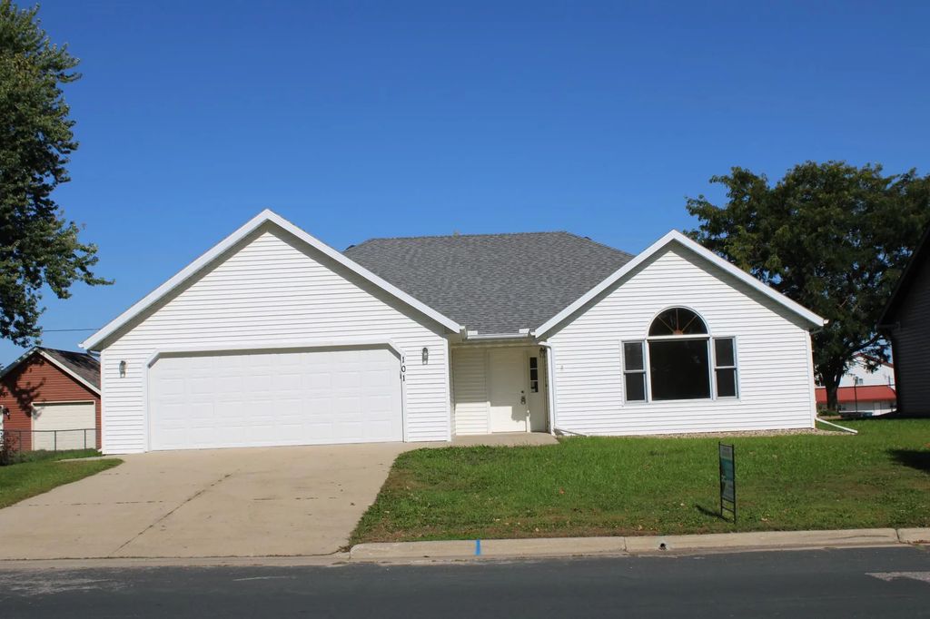 101 7th Street Ne, Kasson