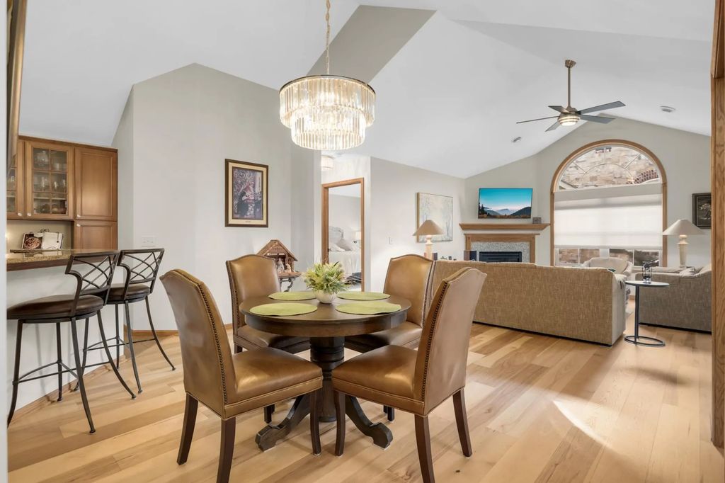 24117 Rivers Edge Road, Rogers