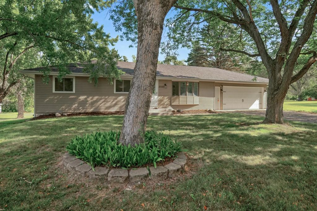 3725 174th Avenue Nw, Andover
