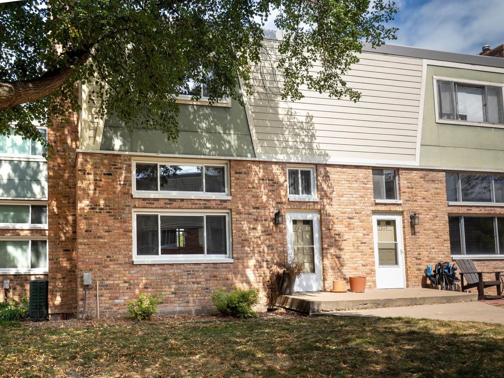 7339 W Franklin Avenue, Saint Louis Park