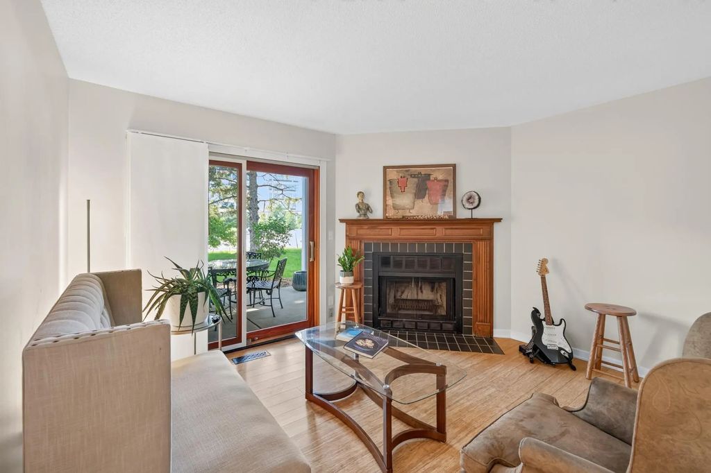 6976 Langford Court, Edina