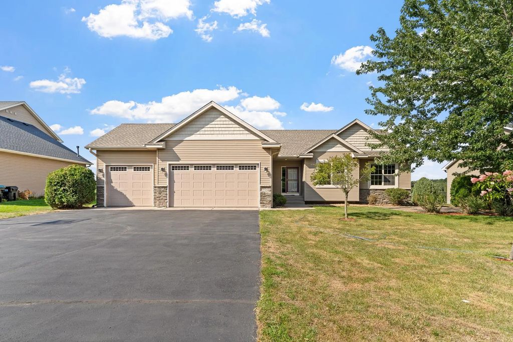 2539 154th Lane Nw, Andover