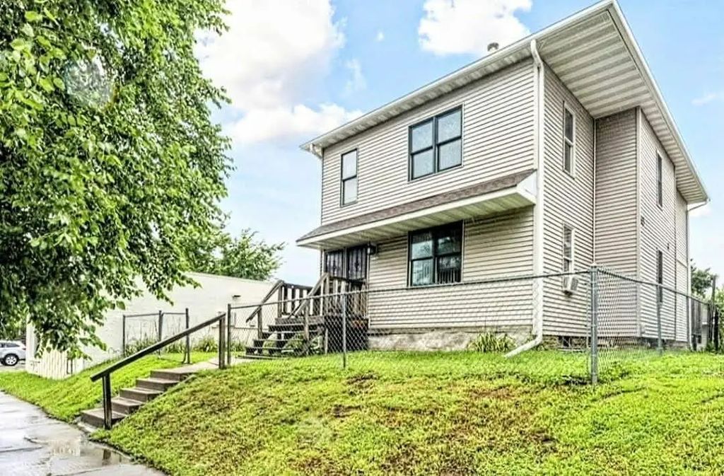 3126 Logan Avenue N, Minneapolis