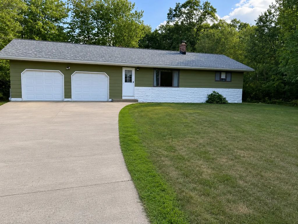 7299 Gables Road, Webster