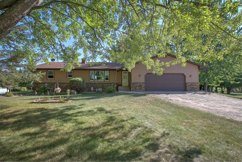 4444 297th Avenue Ne, Isanti