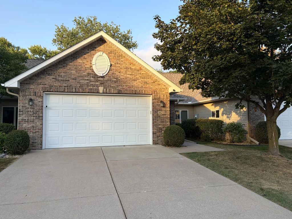 1823 Bohmbach Drive, Red Wing