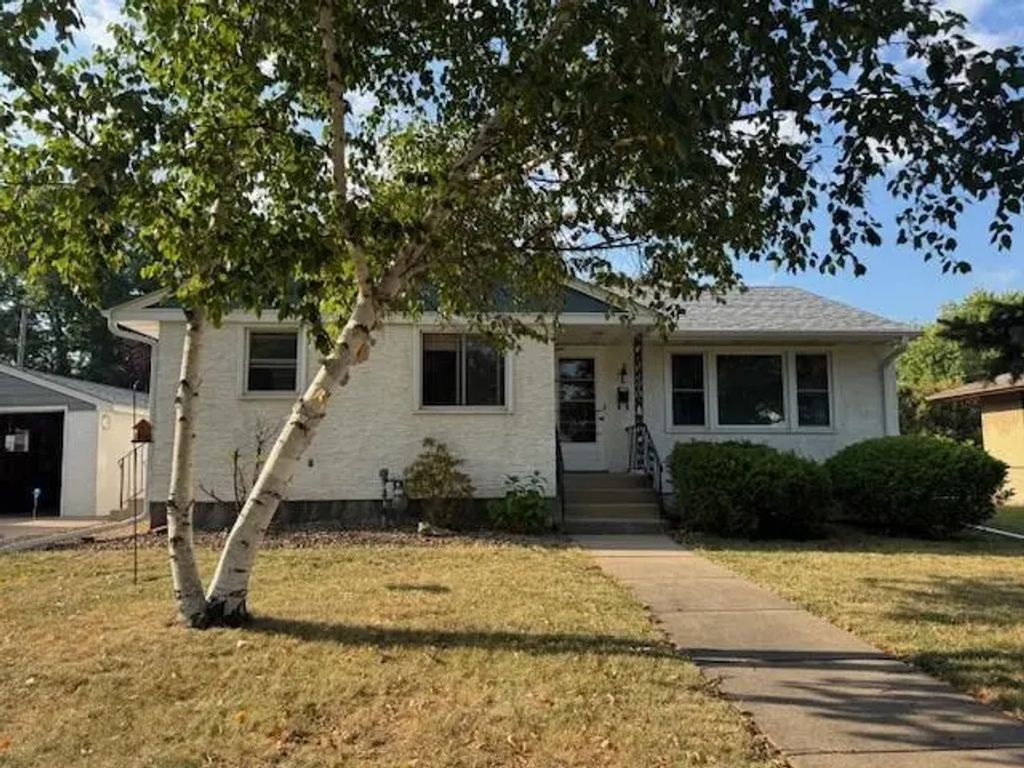 2654 2nd Avenue E, North St Paul