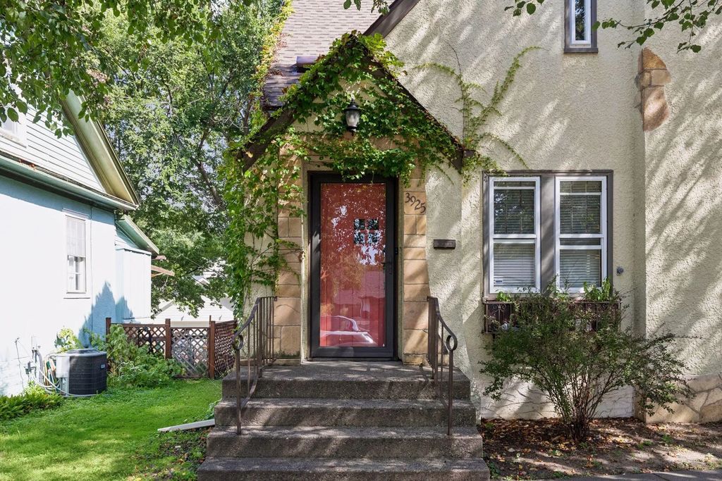 3925 France Avenue S, Minneapolis