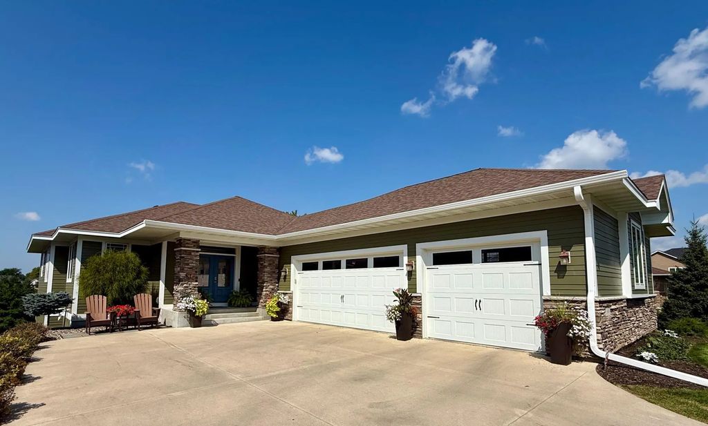 680 Indigo Lane, Northfield