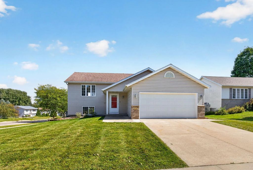 4639 Manor Park Drive Nw, Rochester