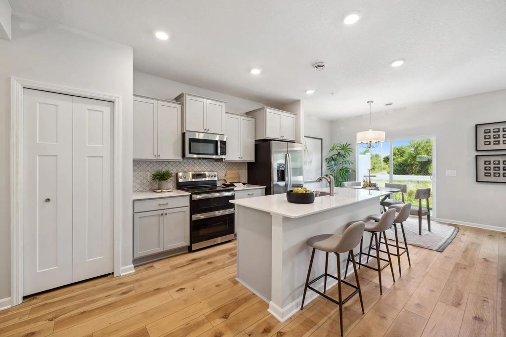 1067 130th Court E, Rosemount