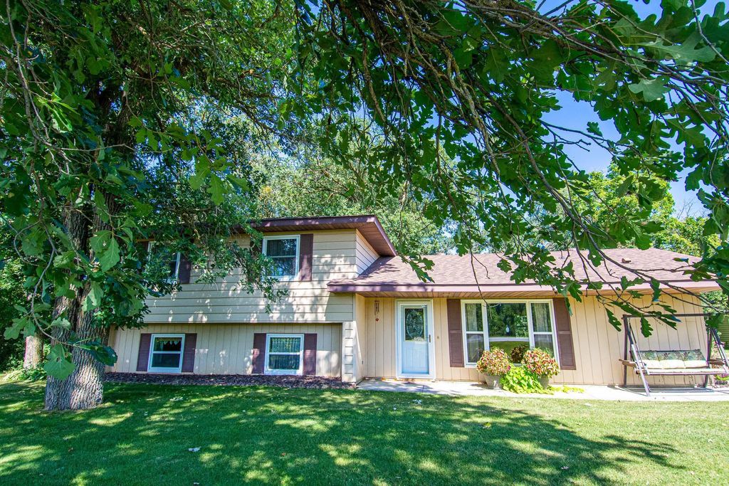 14880 230th Street Ne, Thief River Falls